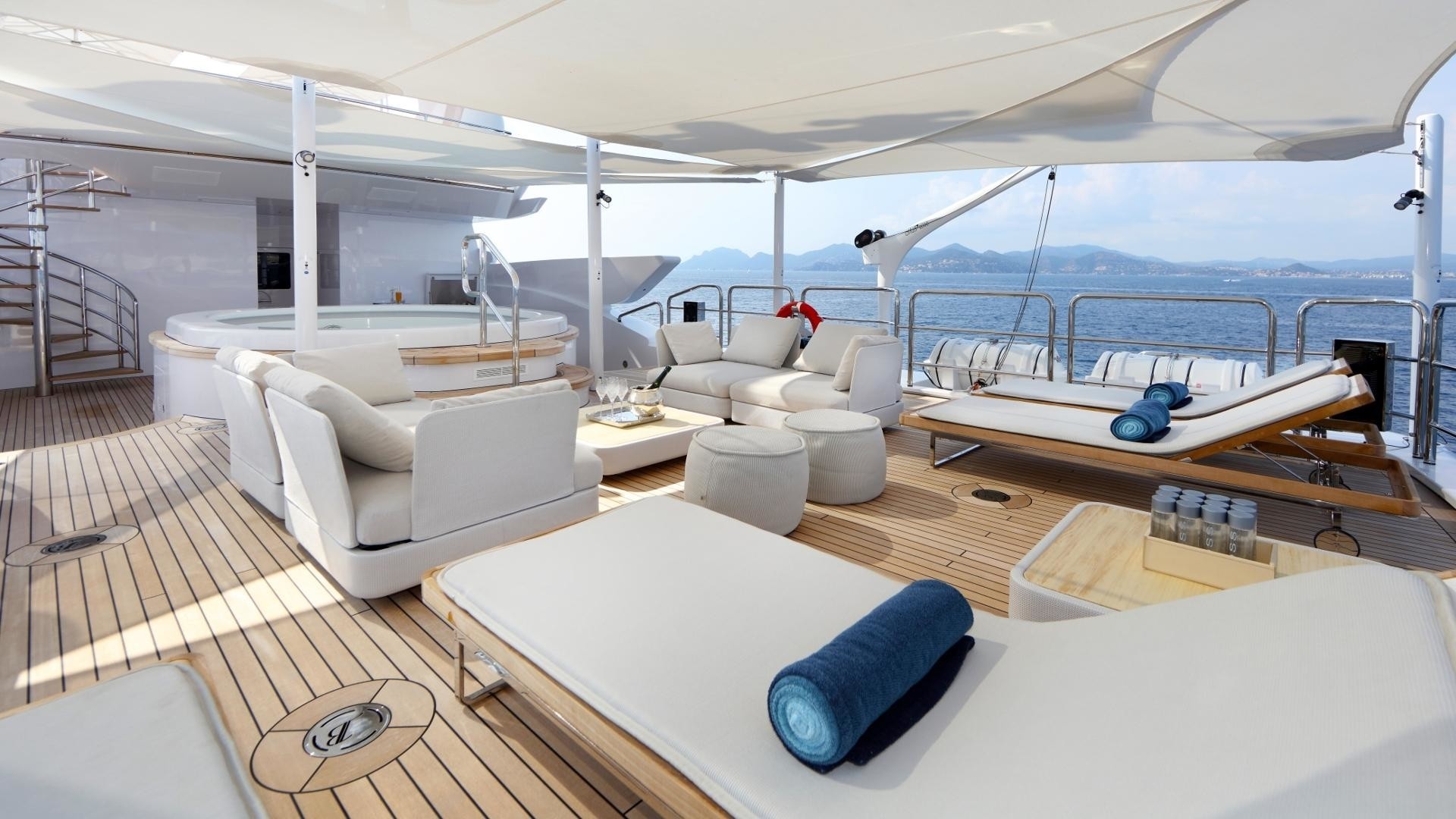 Yacht FORMOSA, CHARTERWORLD Luxury Superyacht Charters